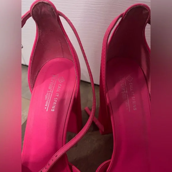 Pink heels - Picture 4 of 4